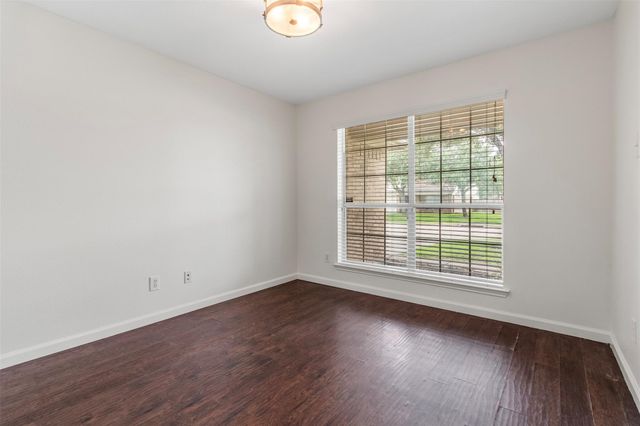 1905 Plum Falls Lane, Pearland, TX 77581
