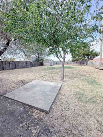 830 NW 20th, Lawton, OK 73507