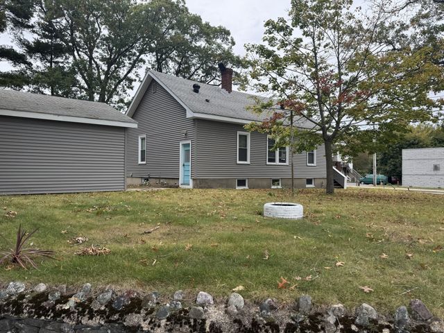 735 Washington St, Attleboro, MA 02703