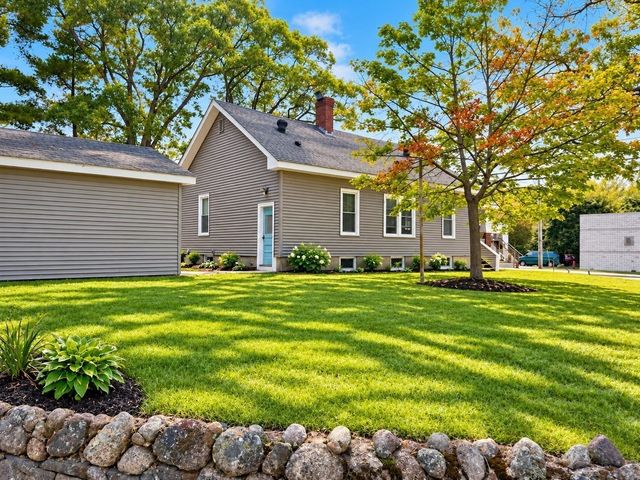 735 Washington St, Attleboro, MA 02703