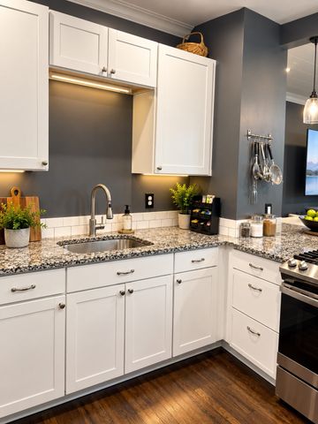 735 Washington St, Attleboro, MA 02703