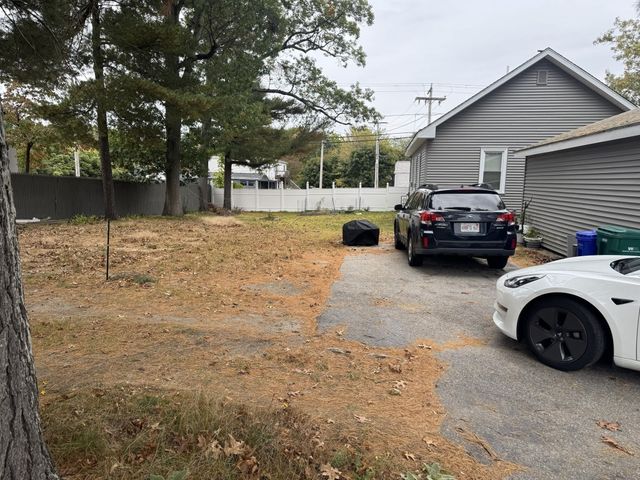 735 Washington St, Attleboro, MA 02703