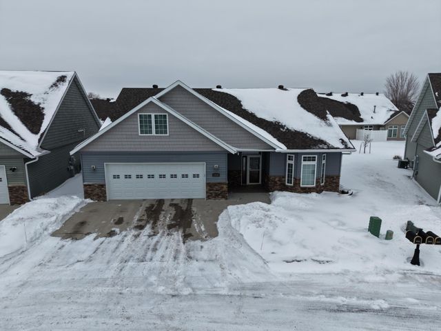 3636 Cypress Lane S, Fargo, ND 58104