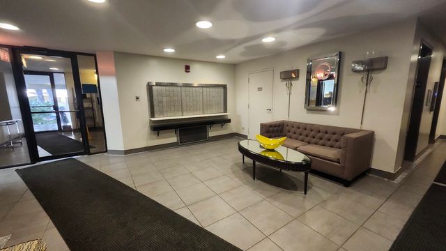 1339 N Dearborn Street 4C, Chicago, IL 60610