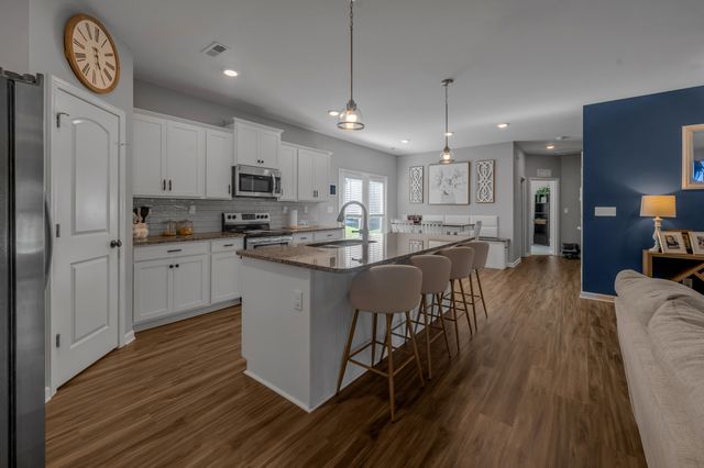 117 Canewood Center Drive, Georgetown, KY 40324