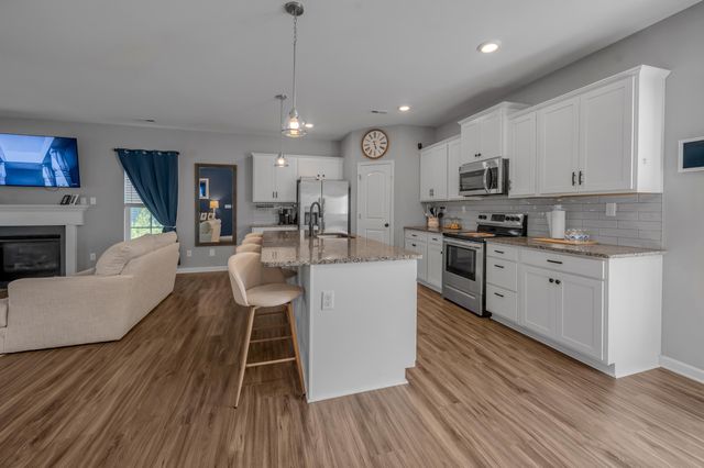 117 Canewood Center Drive, Georgetown, KY 40324
