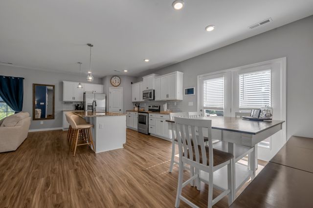 117 Canewood Center Drive, Georgetown, KY 40324