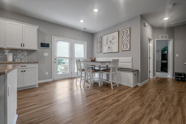 117 Canewood Center Drive, Georgetown, KY 40324