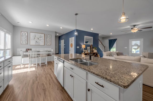 117 Canewood Center Drive, Georgetown, KY 40324