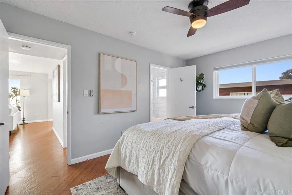 Image 12 of property listing at 460 Camino Del Mar 1, Del Mar, CA 92014