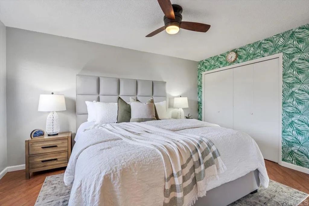 Image 8 of property listing at 460 Camino Del Mar 1, Del Mar, CA 92014