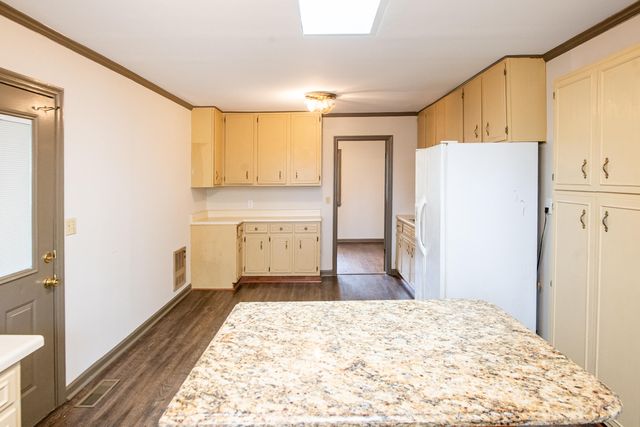 124 Lincoln Street, Lookout Mountain, TN 37350