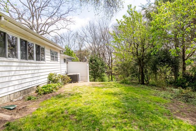 124 Lincoln Street, Lookout Mountain, TN 37350