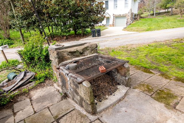 124 Lincoln Street, Lookout Mountain, TN 37350