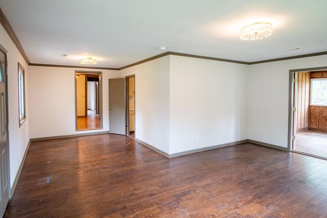 124 Lincoln Street, Lookout Mountain, TN 37350