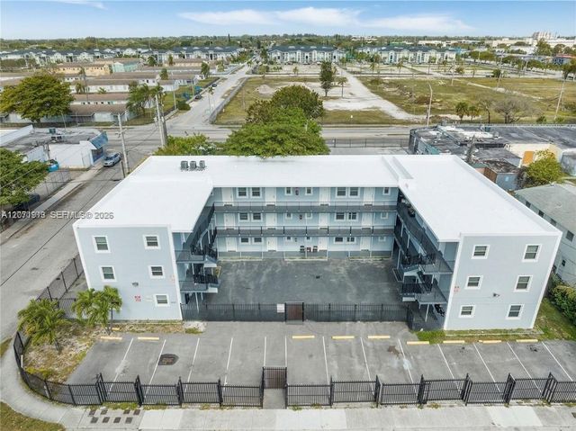 1281 NW 61st Street 31, Miami, FL 33142