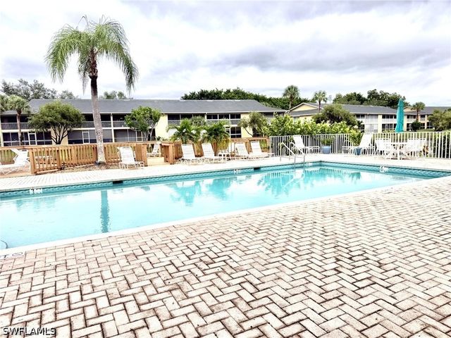 1290 Yesica Ann CIR 204, Naples, FL 34110