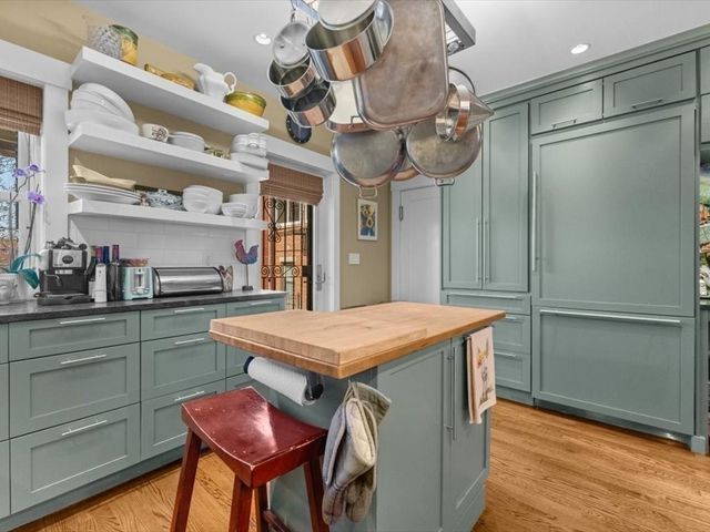 499 Shawmut Ave 4, Boston, MA 02118