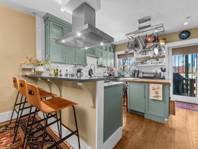 499 Shawmut Ave 4, Boston, MA 02118