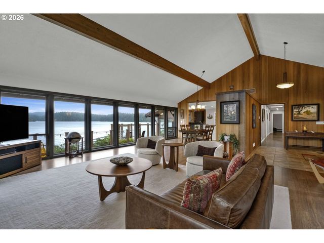 5105 FORD Way, Florence, OR 97439