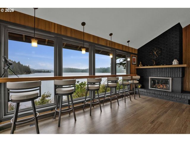 5105 FORD Way, Florence, OR 97439