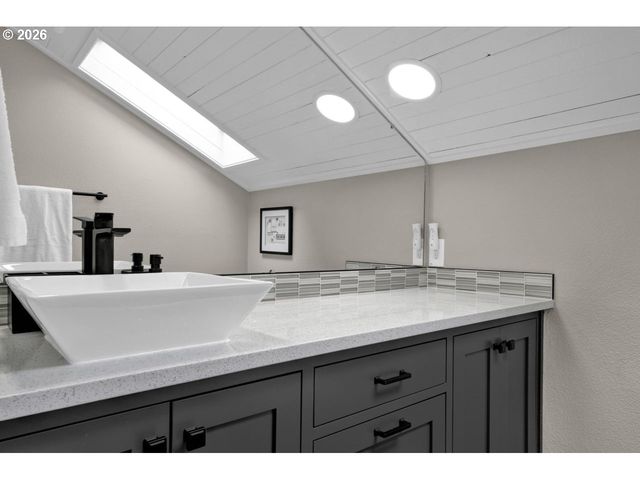 5105 FORD Way, Florence, OR 97439