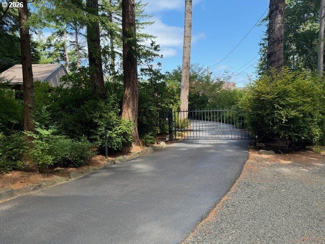 5105 FORD Way, Florence, OR 97439