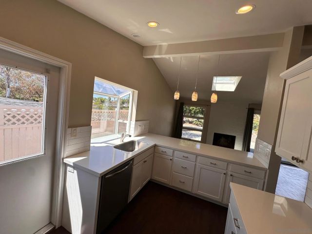 6940 Beagle, San Diego, CA 92111