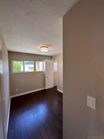 6940 Beagle, San Diego, CA 92111