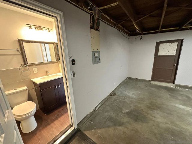 6940 Beagle, San Diego, CA 92111