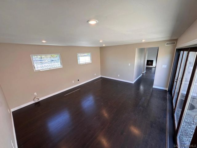 6940 Beagle, San Diego, CA 92111
