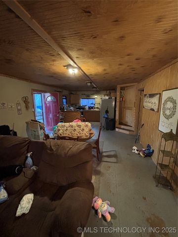 527 SW 2nd Street, Adair, OK 74330