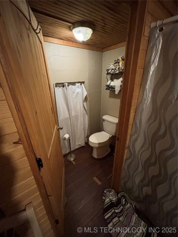 527 SW 2nd Street, Adair, OK 74330