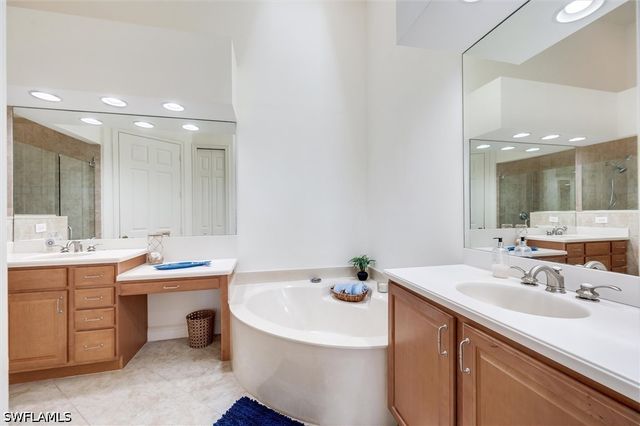 6442 Legacy CIR 203, Naples, FL 34113