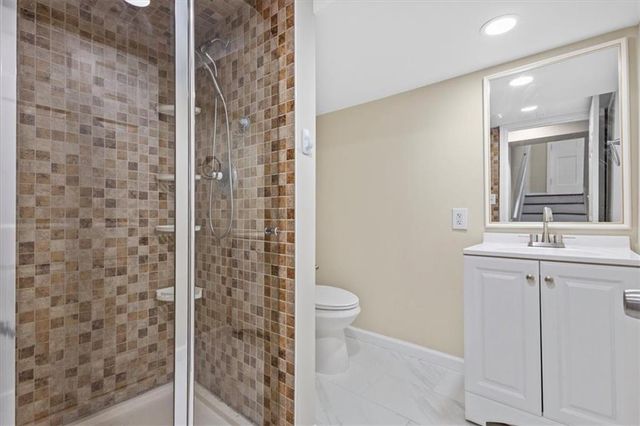 394 Burr Oak Court, Lawrenceville, GA 30046
