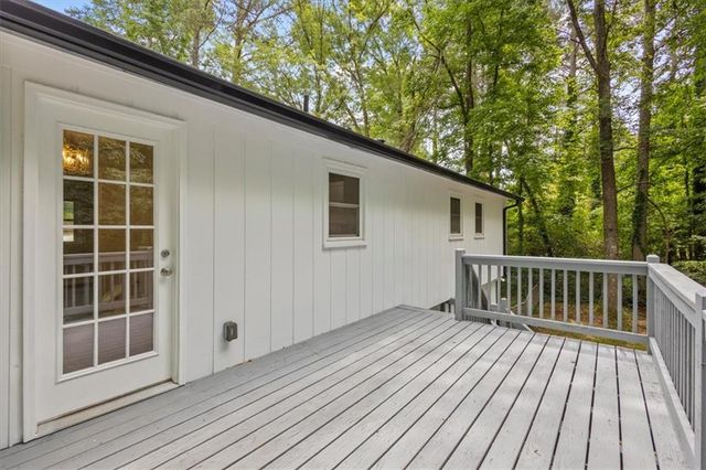 394 Burr Oak Court, Lawrenceville, GA 30046