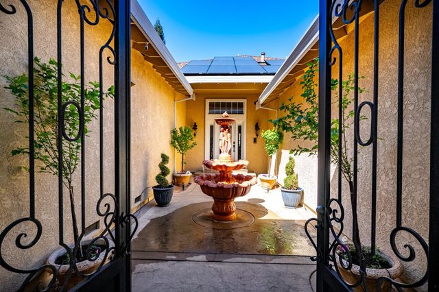 8300 Auburn Folsom Rd, Granite Bay, CA 95746