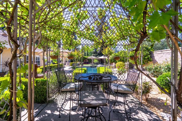 8300 Auburn Folsom Rd, Granite Bay, CA 95746