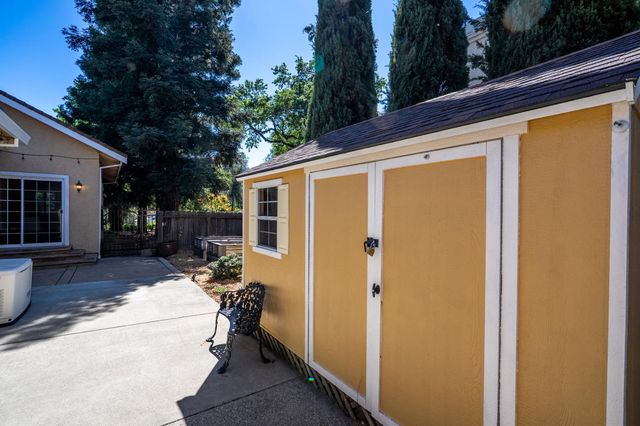 8300 Auburn Folsom Rd, Granite Bay, CA 95746