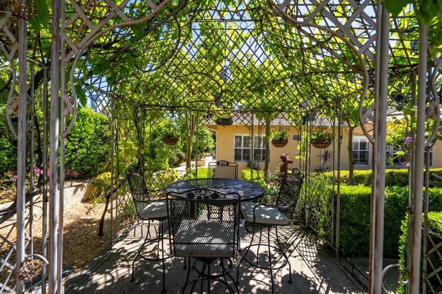 8300 Auburn Folsom Rd, Granite Bay, CA 95746