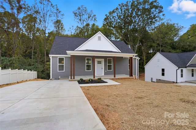 1906 Beauty Street, Statesville, NC 28625