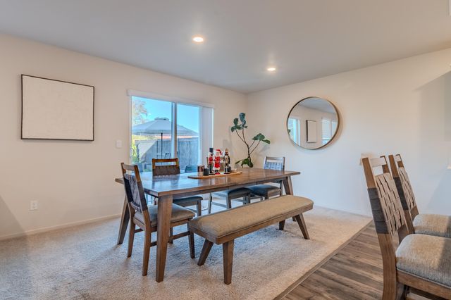 529 Black Bear Drive, Medford, OR 97501