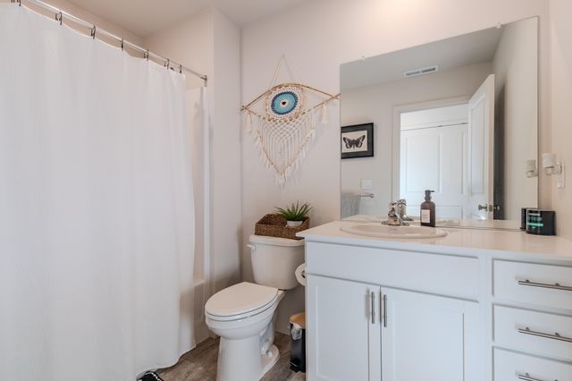 529 Black Bear Drive, Medford, OR 97501