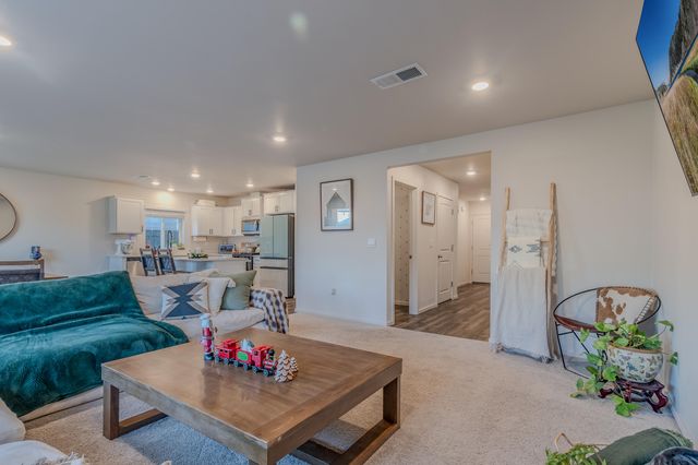 529 Black Bear Drive, Medford, OR 97501