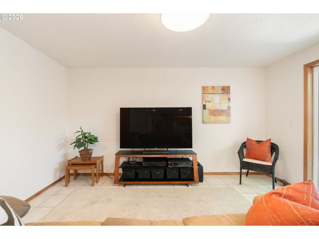 12295 Sw Anton Dr, Portland, OR 97223