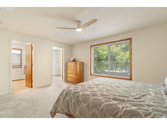 12295 Sw Anton Dr, Portland, OR 97223