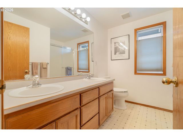 12295 Sw Anton Dr, Portland, OR 97223