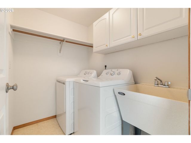 12295 Sw Anton Dr, Portland, OR 97223