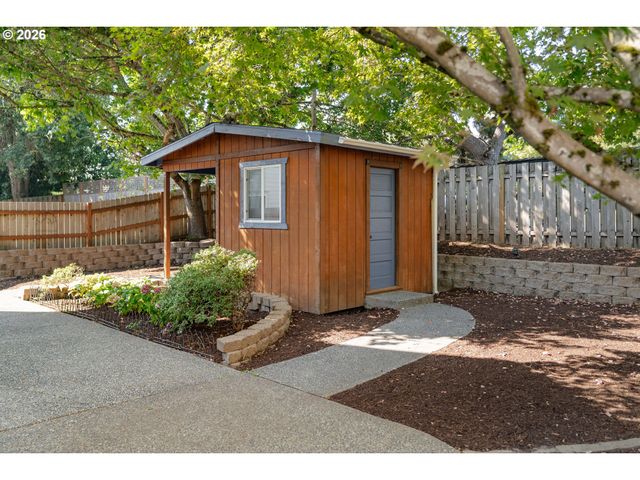 12295 Sw Anton Dr, Portland, OR 97223