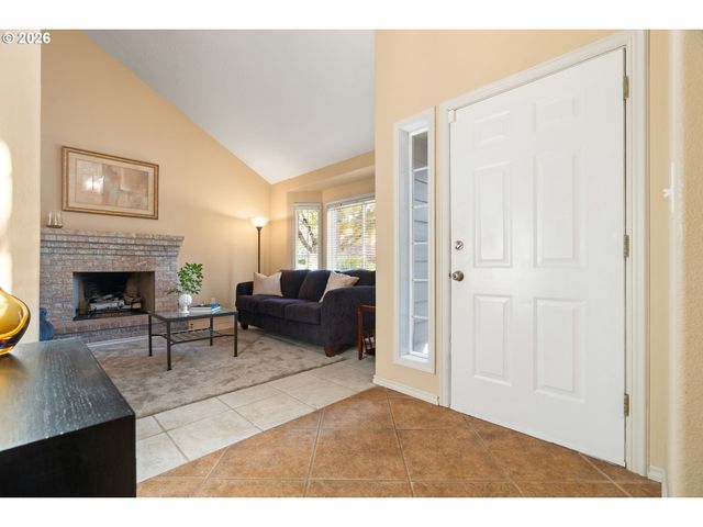 12295 Sw Anton Dr, Portland, OR 97223